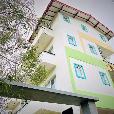Srimadis Villa Near Airport - Negombo Zewnętrze zdjęcie