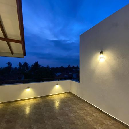 Srimadis Villa Near Airport - Negombo Zewnętrze zdjęcie