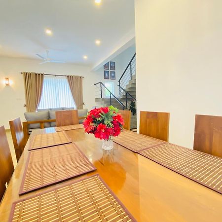 Srimadis Villa Near Airport - Negombo Zewnętrze zdjęcie