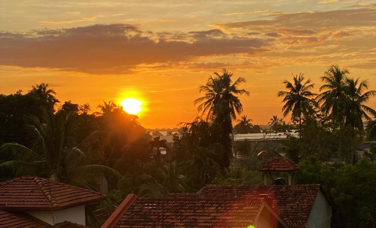 Srimadis Villa Near Airport - Negombo Zewnętrze zdjęcie