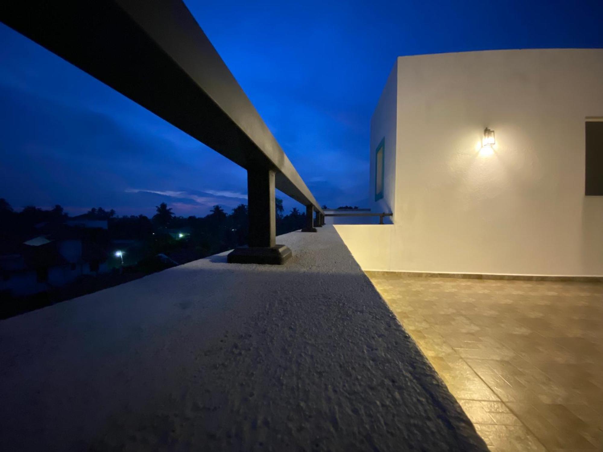 Srimadis Villa Near Airport - Negombo Zewnętrze zdjęcie